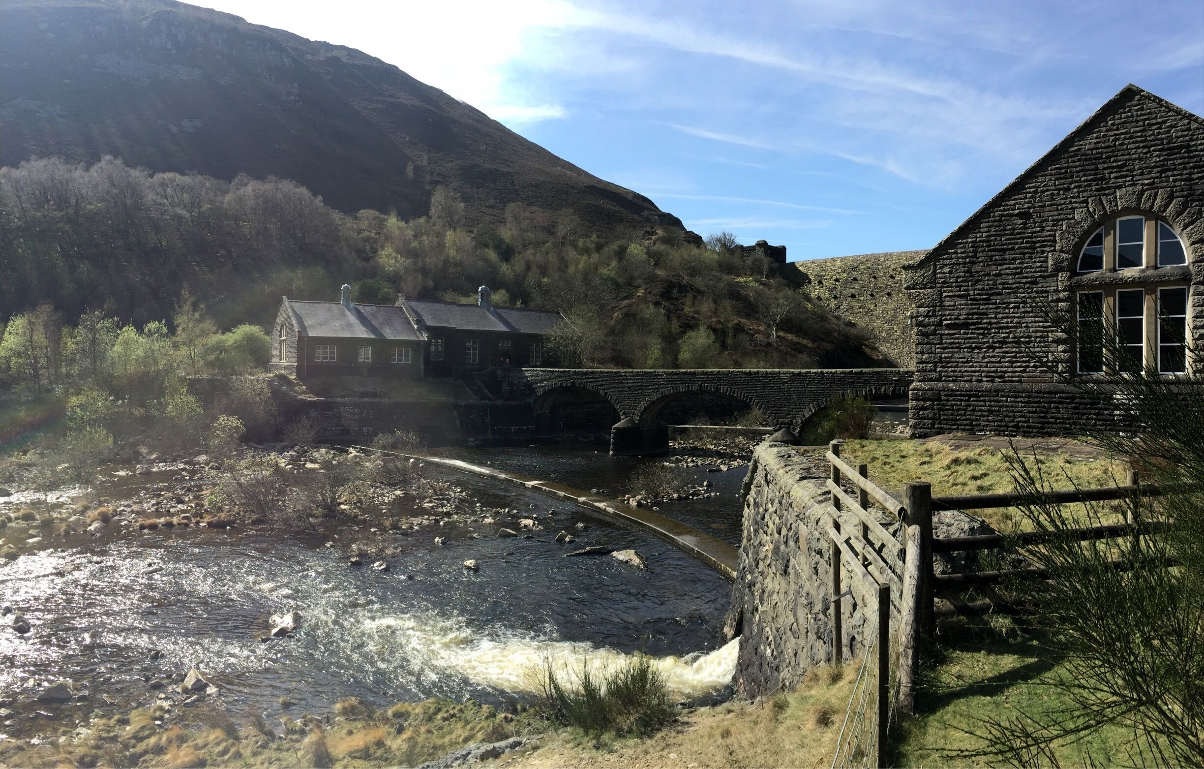 Another peek at the small dam by the visitor centre.  Loads more dams and reservoirs nearby