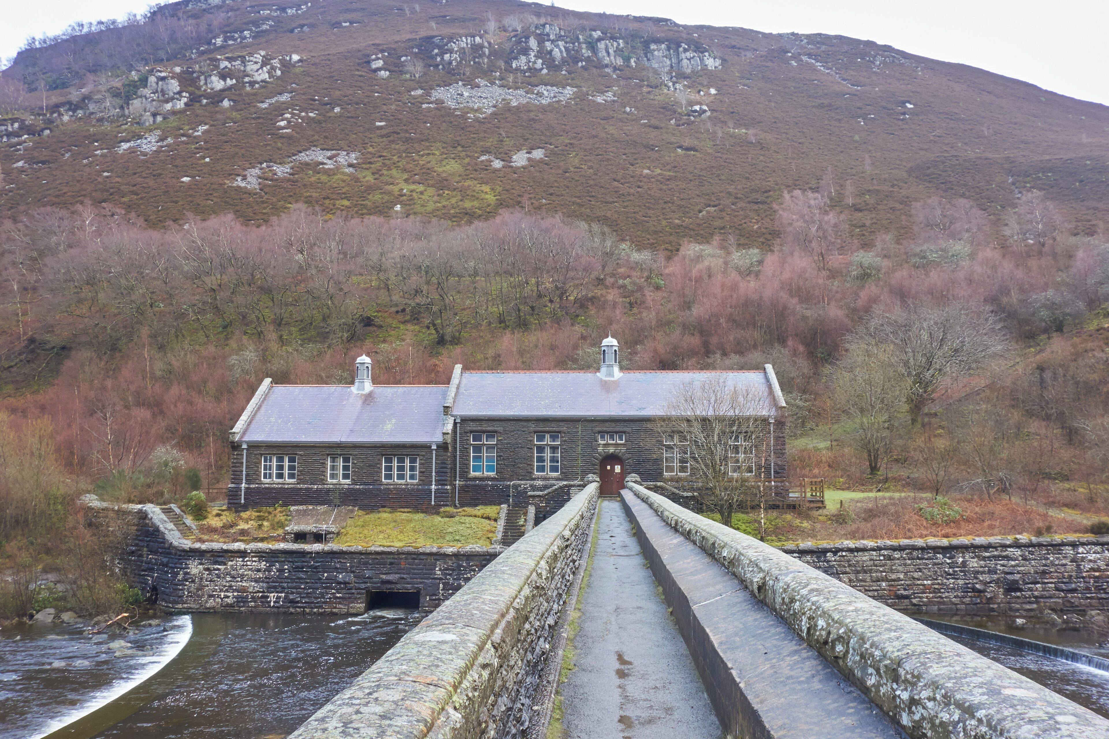 Caban-coch Dam south buildings
