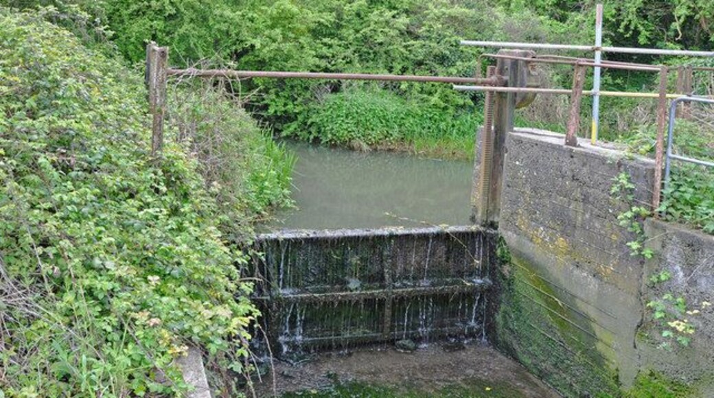 River Kenson weir gate - Burton Bridge