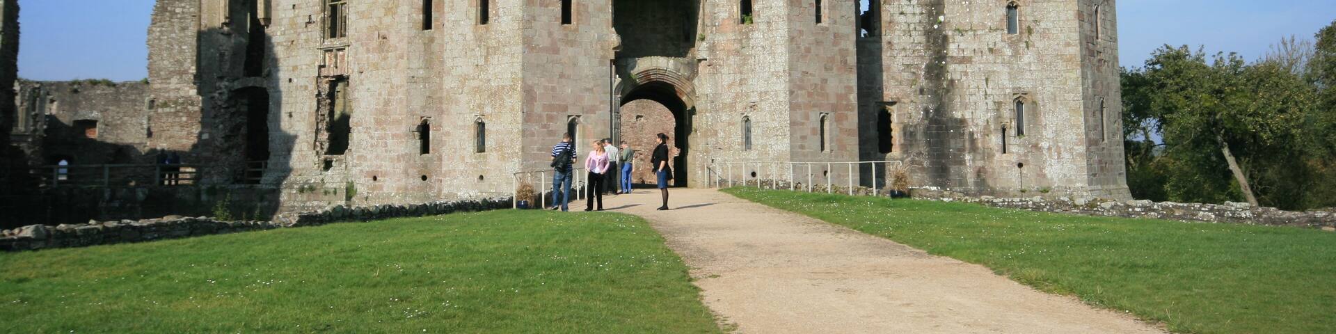 Raglan Castle (2)