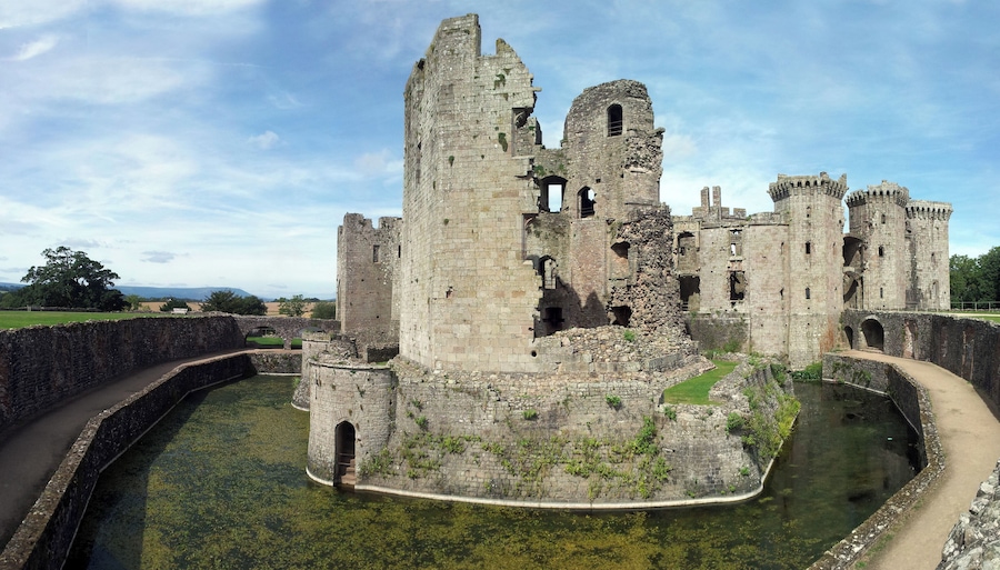 This is a photo of listed building number