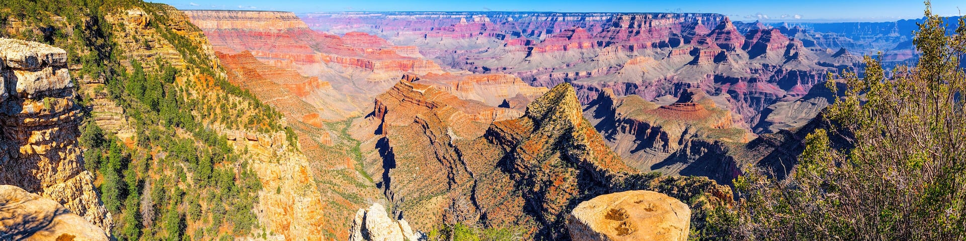Amazing natural geological formation - Grand Canyon in Arizona, Southern Rim.