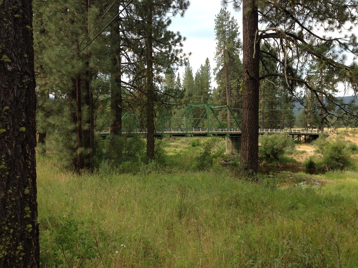 This is the view of the Bridge crossing the Feather River on the Blairsden-Graeagle Road from Bonta Street. 