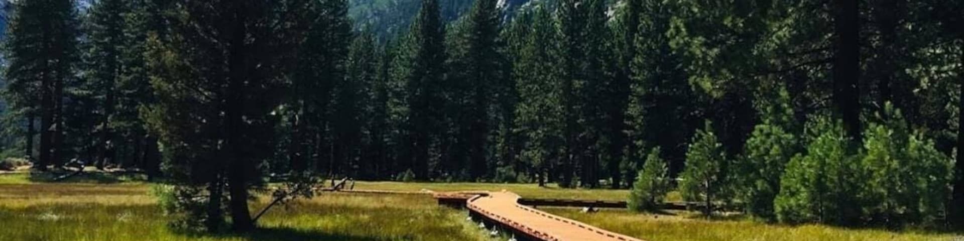 Good place for natural mineral hot spring. Beautiful open field and valley once you arrive. Lovely surroundings and area