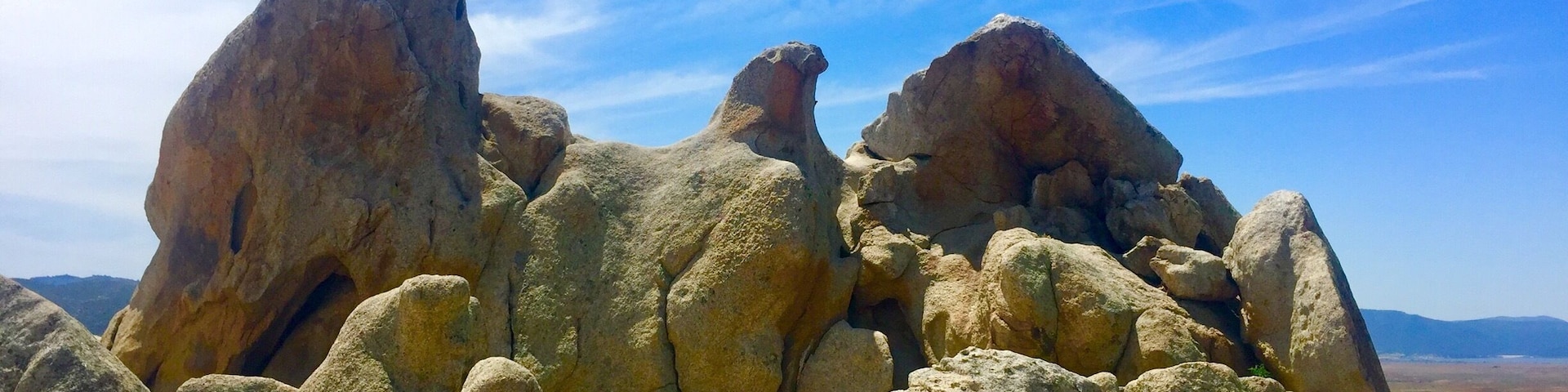 Friend of a friend told us about this Eagle rock! No one had heard of it.... it's on the Pacific crest trail, 1 hr or so from warner springs. The San Diego Reader did an article on it back in 2012. Read the below link for directions.
http://m.sandiegoreader.com/news/2012/may/30/roam-eagle-rock-pct/?templates=mobile
Enjoy.
#californiaadventures #eaglerock #wowjustwow #localfind
