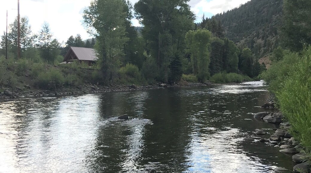 Great spot to sit by the river or do some fly fishing #lifeatexpedia #river #colorado
