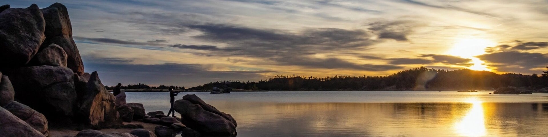 The early bird gets the rainbow trout at Dowdy Lake. There’s a ton of great fishing holes in the Red Feather area!
#trovember #outdoors #sunrise #colorado #redfeatherlakes #rockfeatures #fishing #gonefishing #fishingspots #Rainbowtrout
