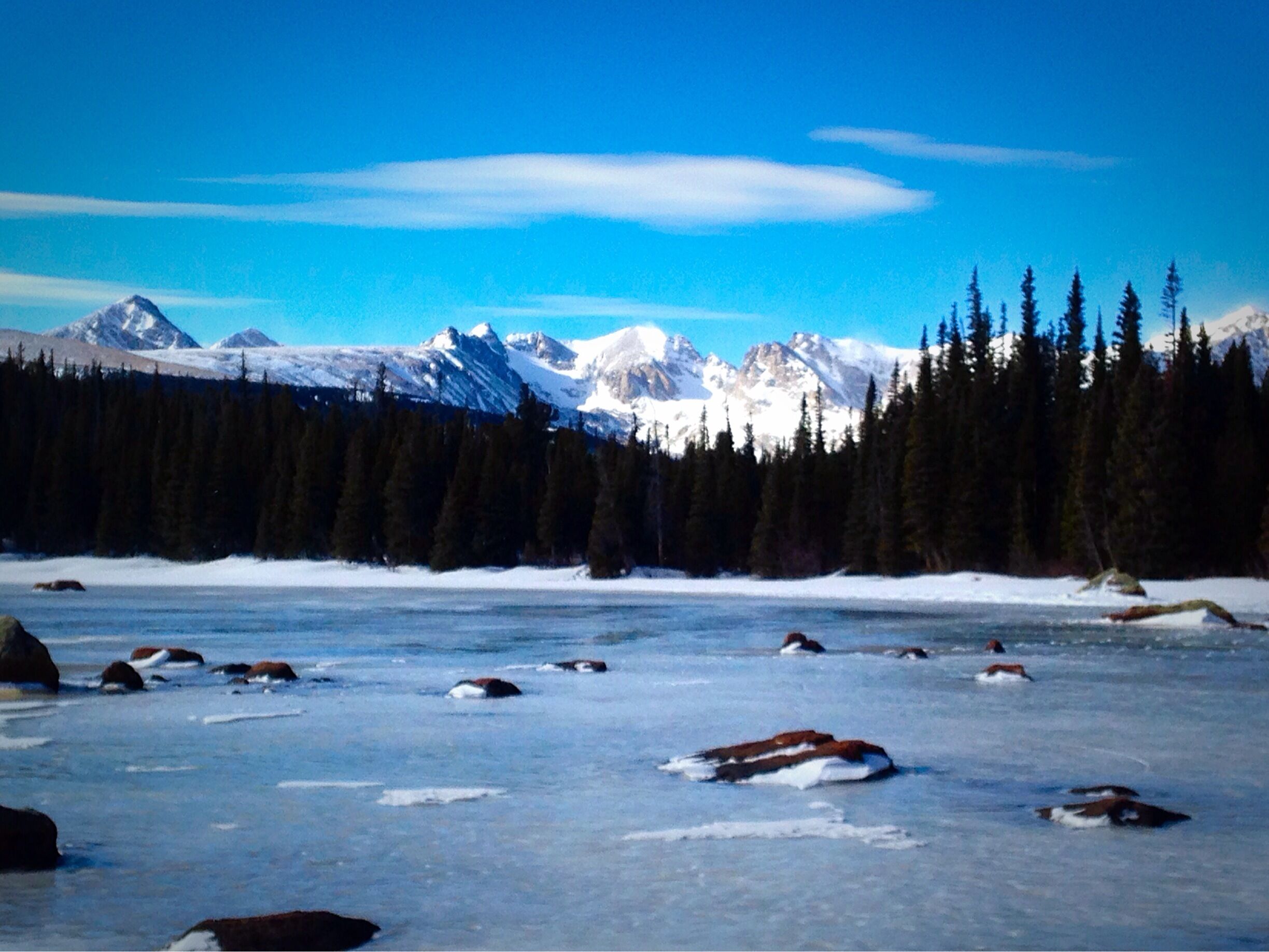 Snowshoeing at Red Rock Lake #hiking