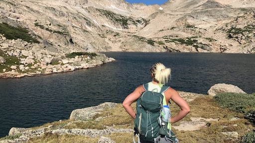 6.1 mike hike up to Blue Lake from the Mitchell Lake Trailhead. Get there early parking is limited and fills up fast. #hiking