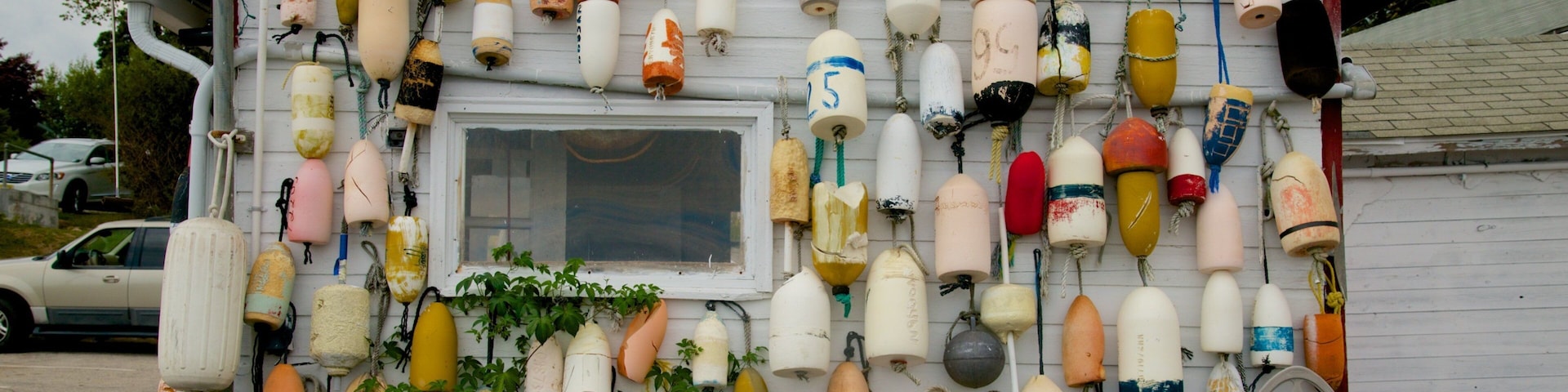 Noank mettant en vedette art en plein air