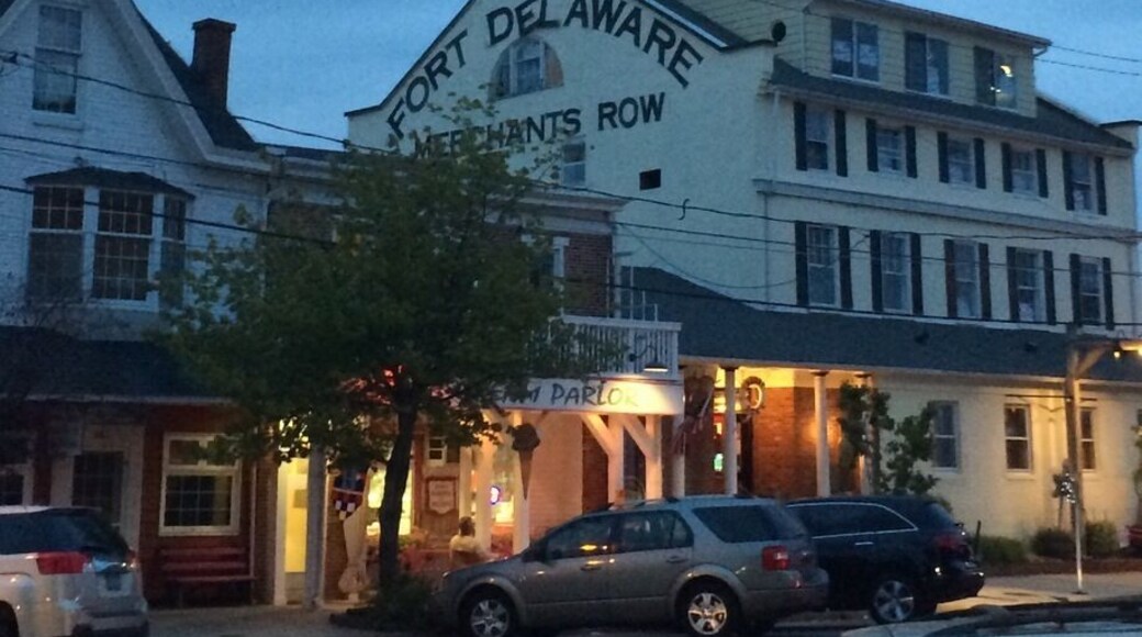 Our trip to Delaware city, was fantastic! Food was great and a lot of local myths and legends about the fort.
Had a great time