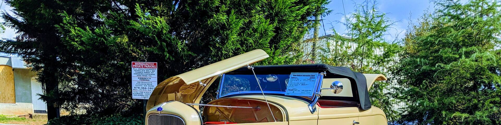 Car show in the street