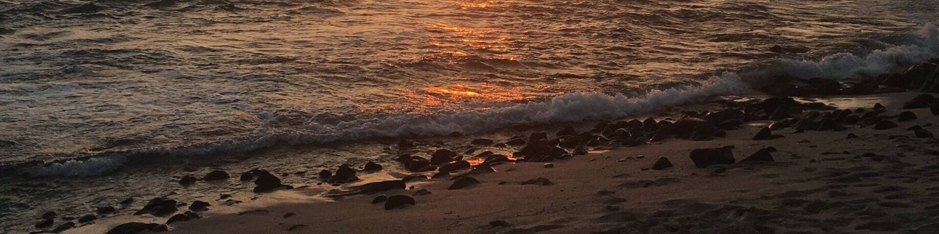 Beautiful beach sunset on the Big Island, Hawaii