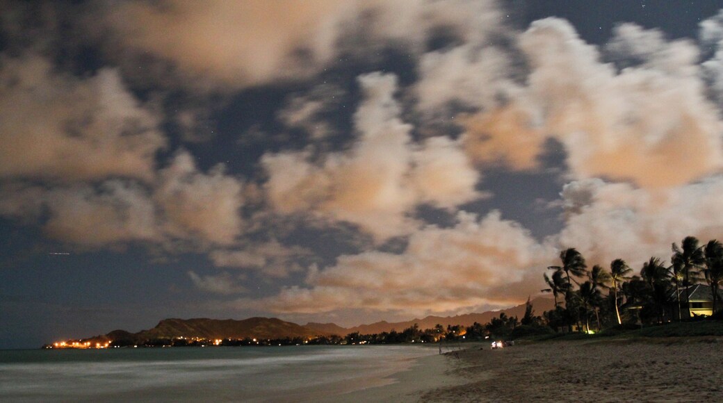 Kalama Beach at night.
Kialua is a small town on the east coast of Oahu, well away from the crowds of Honolulu. We rented a house a few blocks from the beach and the kids played there every day.
#LifeAtExpedia
#Beaches