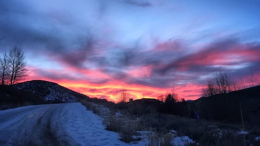 Around the curve in the road we drove into this stunning Sun Valley sunset.