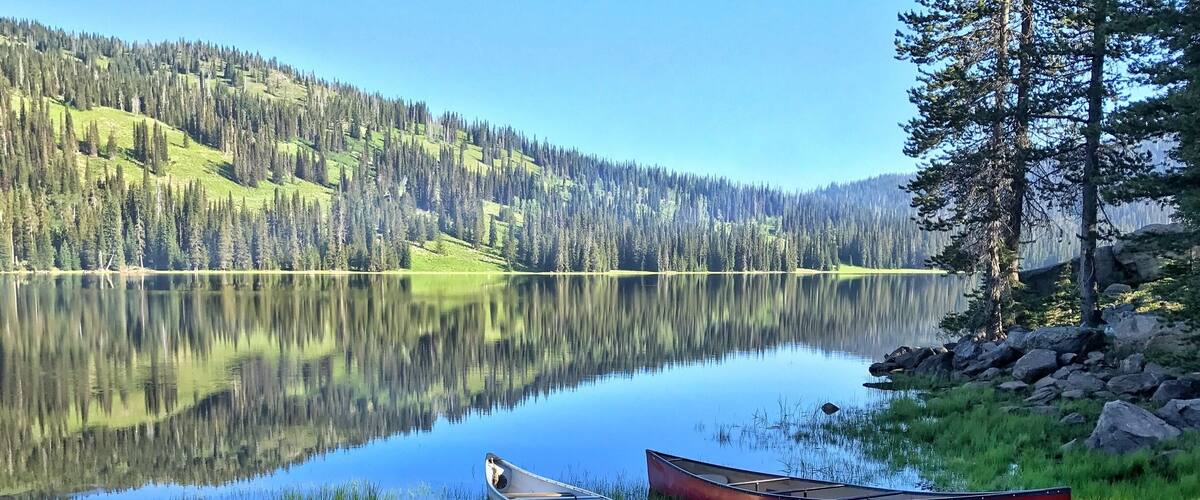Finding some serenity in our beautiful back country. Happy weekend.
#takeahike