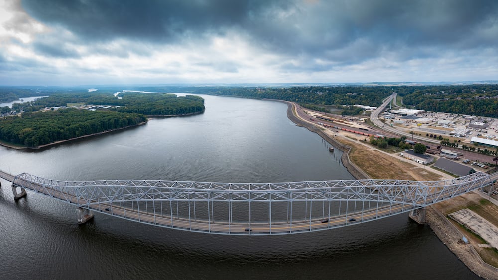Julien Dubuque Bridge Spans the Mississippi