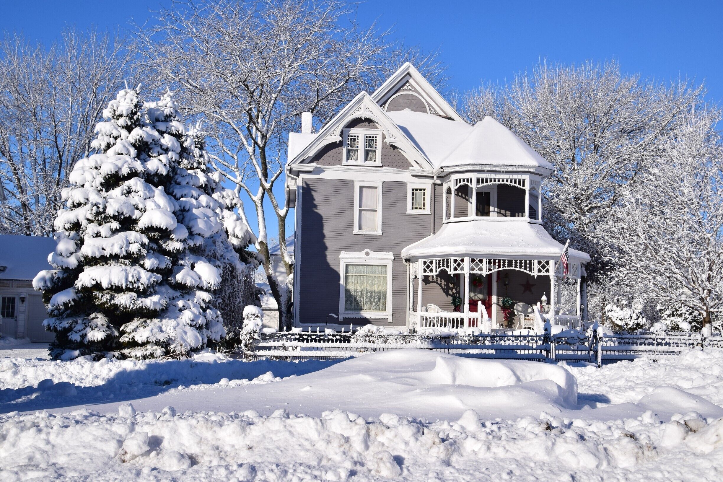 After a 13 inch snowfall, the town of Geneseo, IL was a winter wonderland.