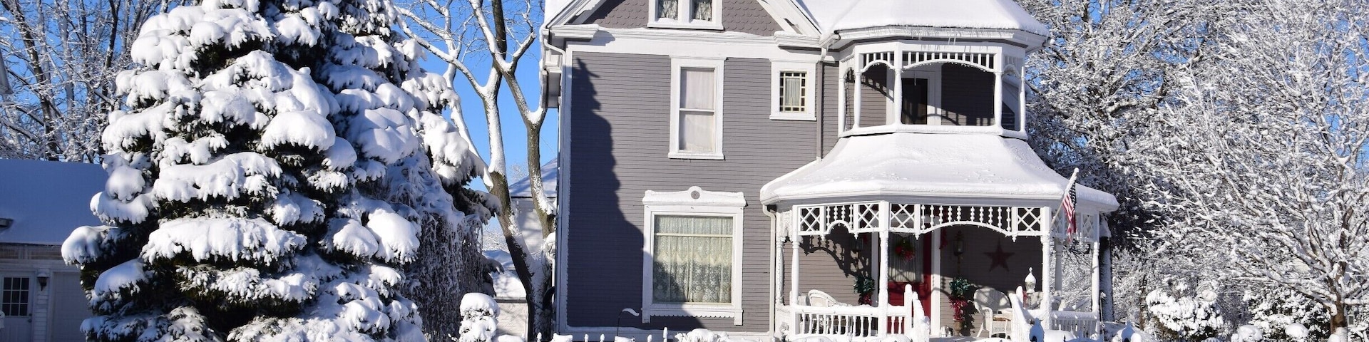 After a 13 inch snowfall, the town of Geneseo, IL was a winter wonderland.