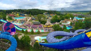 Holiday
World