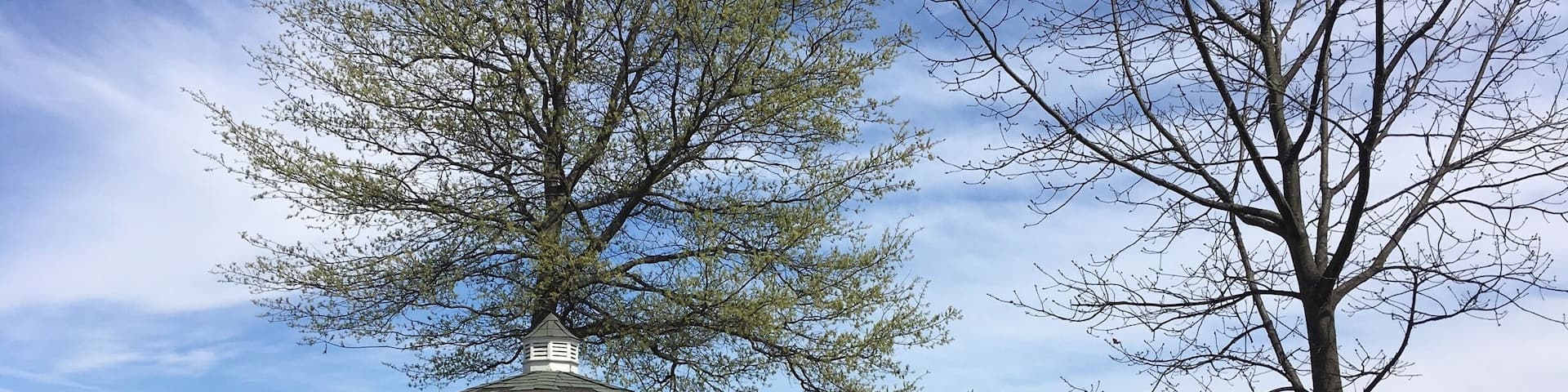 Great place for a getaway. Lovely setting.