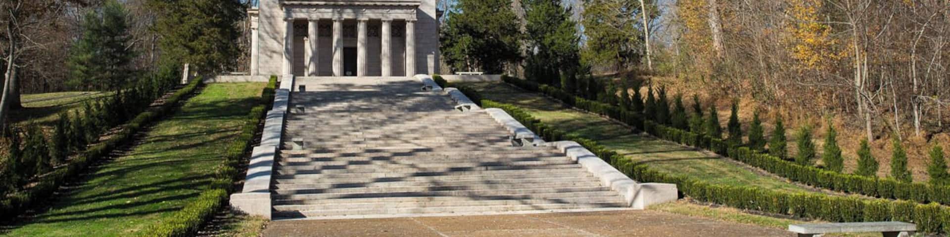 This is the national memorial of the Abraham Lincoln Birthplace. Inside of this building is a log cabin, a replica of the one that Abraham Lincoln was born in. However, this memorial does mark the location where the Lincoln log cabin once stood.