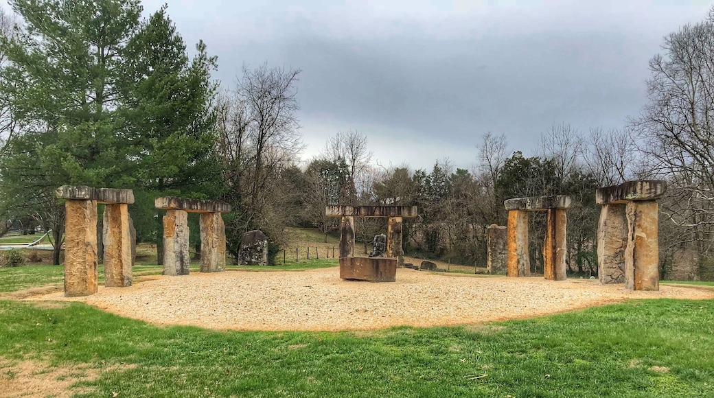 Kentucky Stonehenge (free!)