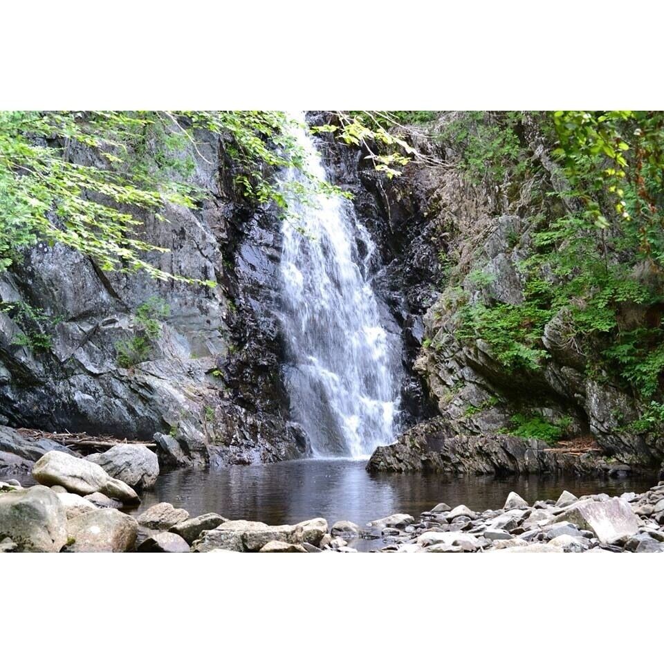 A pleasant hike into Poplar Stream Falls Hut sling the Maine Huts & Trails network.  #hiking