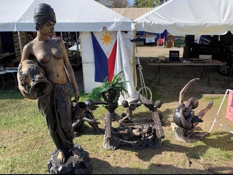Never know what you’ll find! You’ll want to spend a whole day, if not 2. Tents and vendors as far as the eye can see, often showcased on “Fleamarket Flip”.