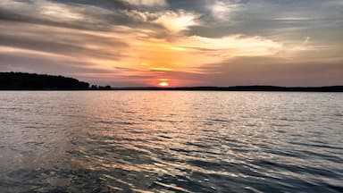 No rain this morning but the clouds were spectacular on Elk Lake. Beauty in nature.