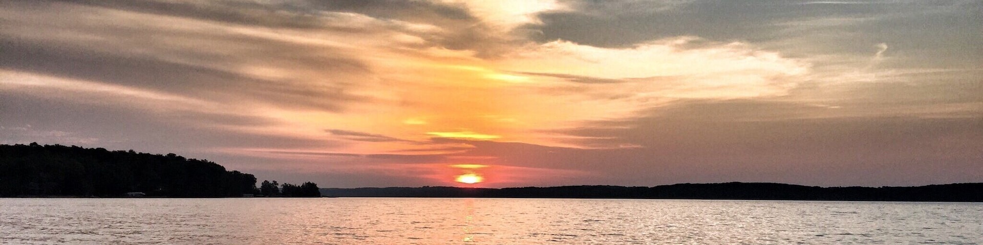 No rain this morning but the clouds were spectacular on Elk Lake. Beauty in nature.