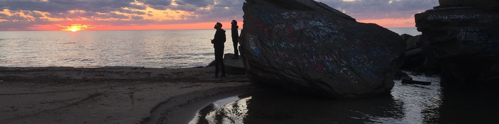 Love this spot about two miles to the east (right if you are facing the lake) on the beach if you start at oak beach and 25. Or just go to the pin on the map.