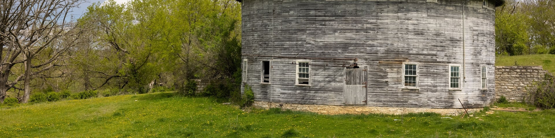Old Wooden Round Barn