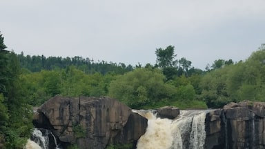 High Falls, the tallest waterfall in MN