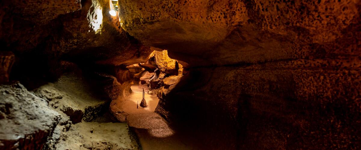 Lighted trail path in underground in Niagara Cave, MN