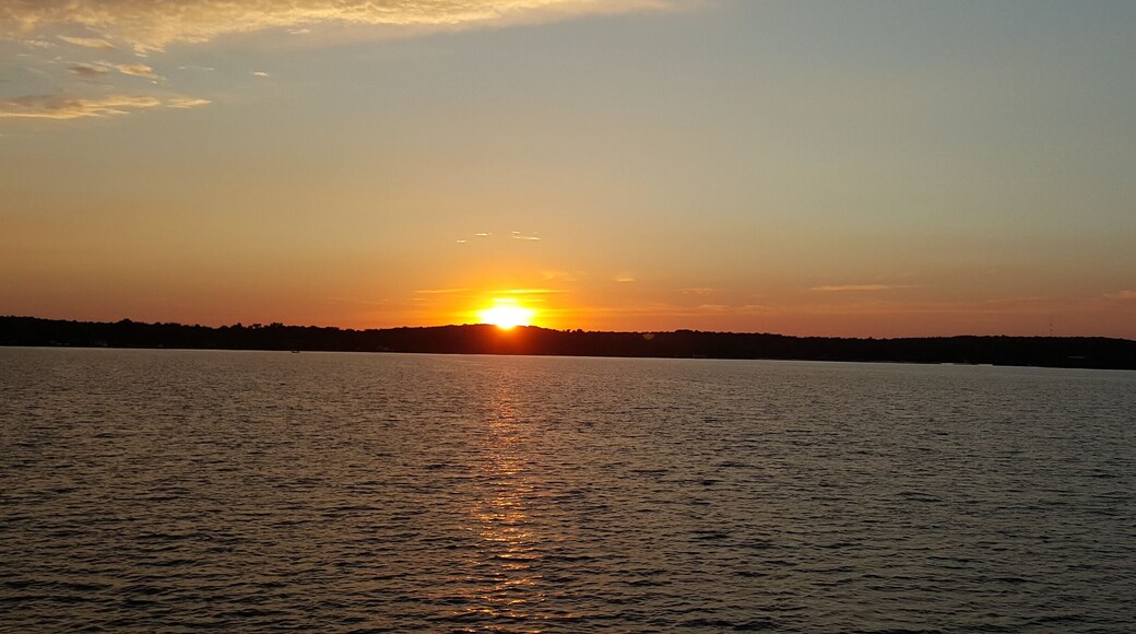 A sunset cruise upon the Breezy Belle. #Sunsets #LakeLife