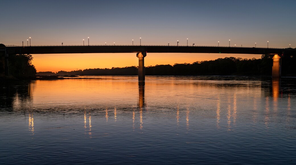 bridge over Missouri River at Hermann, MO, after sunset