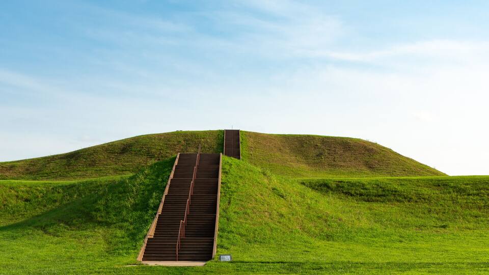 Cahokia Mounds State Historic Site, the largest prehistoric Native American city north of Mexico, on a sunny summer morning. Collinsville, Illinois, USA.