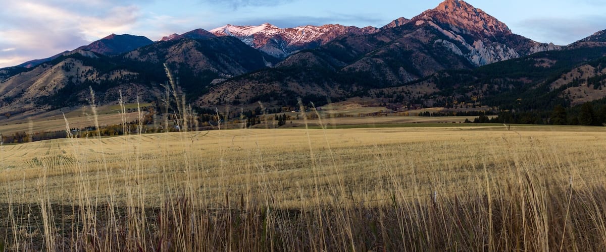 Bridger range at sunset featuring Ross and Sacajawea peak #outdoors #adventure #exploration #mountains #landscape