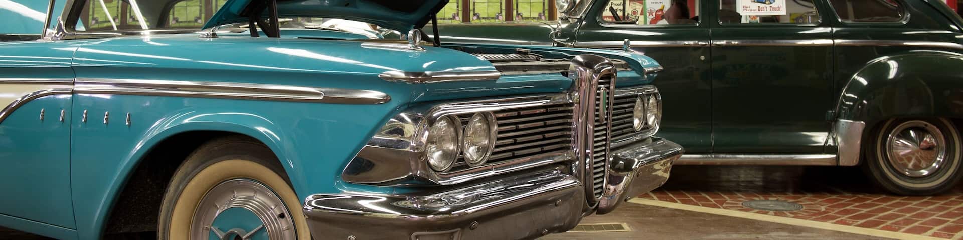 Deer Lodge showing interior views