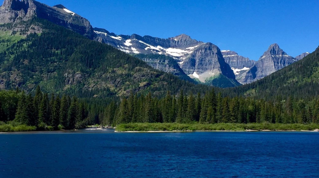 We've made it to Canada by boat!