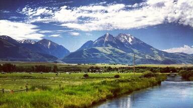 Just outside of the entrance to Yellowstone National Park on the Montana side. Seattle to Minneapolis road trip. www.bradleyhanson.com