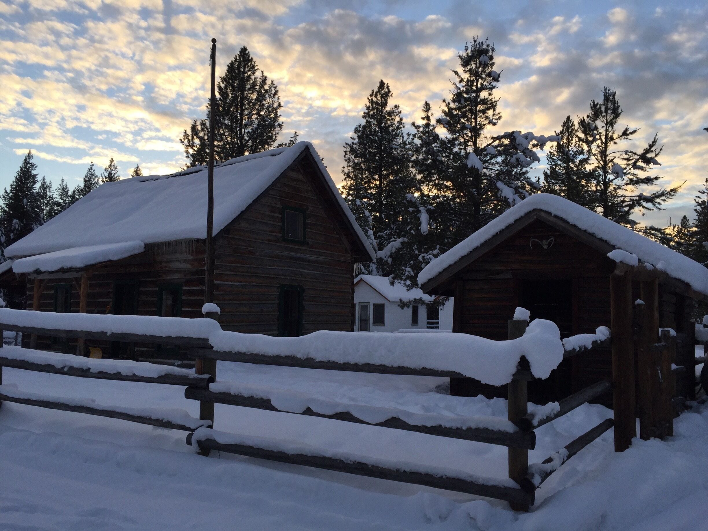 Got down to -18, but I can't imagine a more pristine spot to welcome the new year. Propane heat, drive up, sleeping for 7 and very affordable! #lifeatexpedia