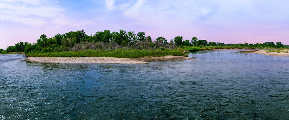 Missouri Headwaters State Park, the official start site of the Missouri River, confluence of the Madison, Jefferson, and Gallatin Rivers in Three Forks, Montana, USA