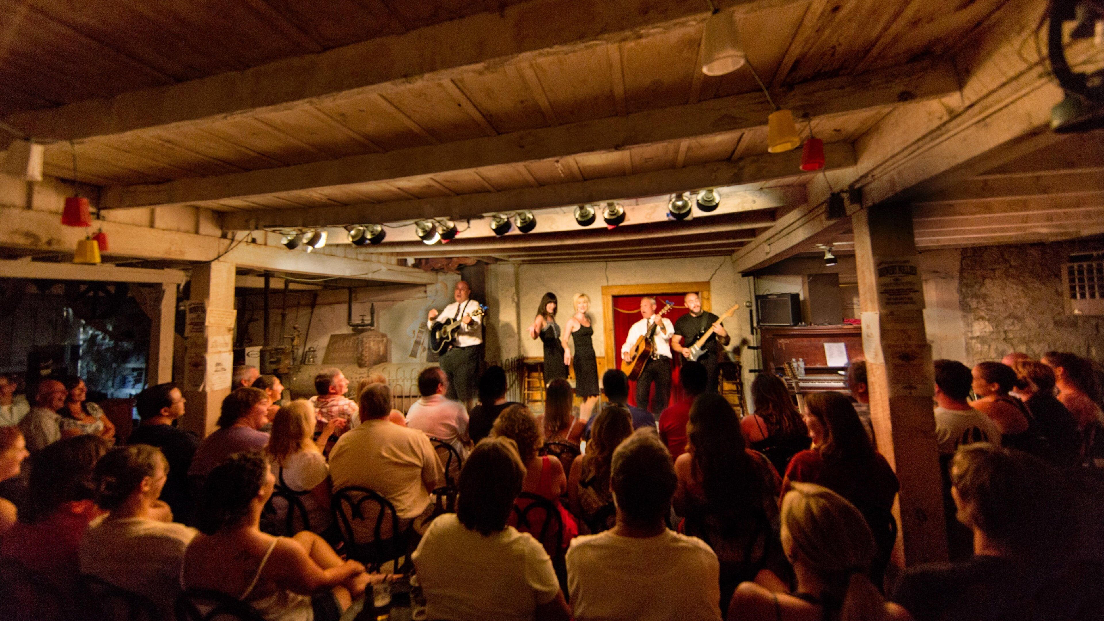 Virginia City showing interior views, performance art and music