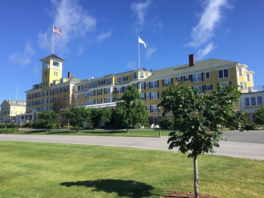 Located in the western valley of the Presidential Range of the White Mountains in northern New Hampshire sits this majestic old lady. Built in 1865 the sweeping panoramic views of Mount Adams in the north to Mount Washington then south to Mount Lafayette is nothing short of spectacular.