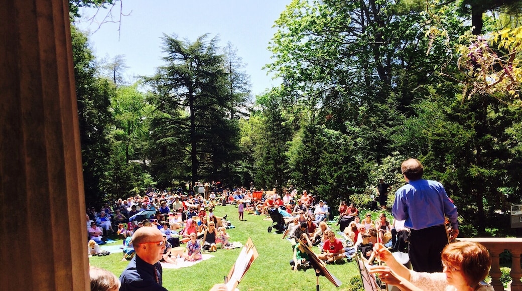 NJ Sympathy Brass quintet playing to the public on Mothers Day at 1 pm