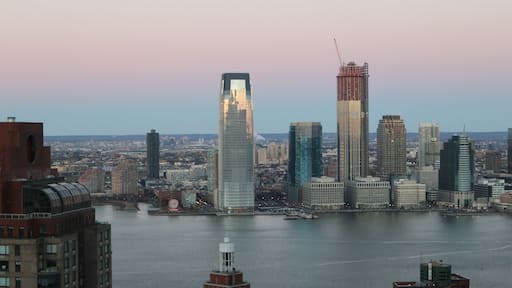 #reflections #LifeAtExpedia
View of the Hudson River and New Jersey from the Financial District. Looking west and you can see the reflection of the sun in the highrise as it rises in the east behind me.