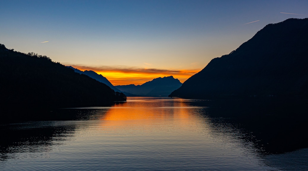 sunrise over the lake of luzerne