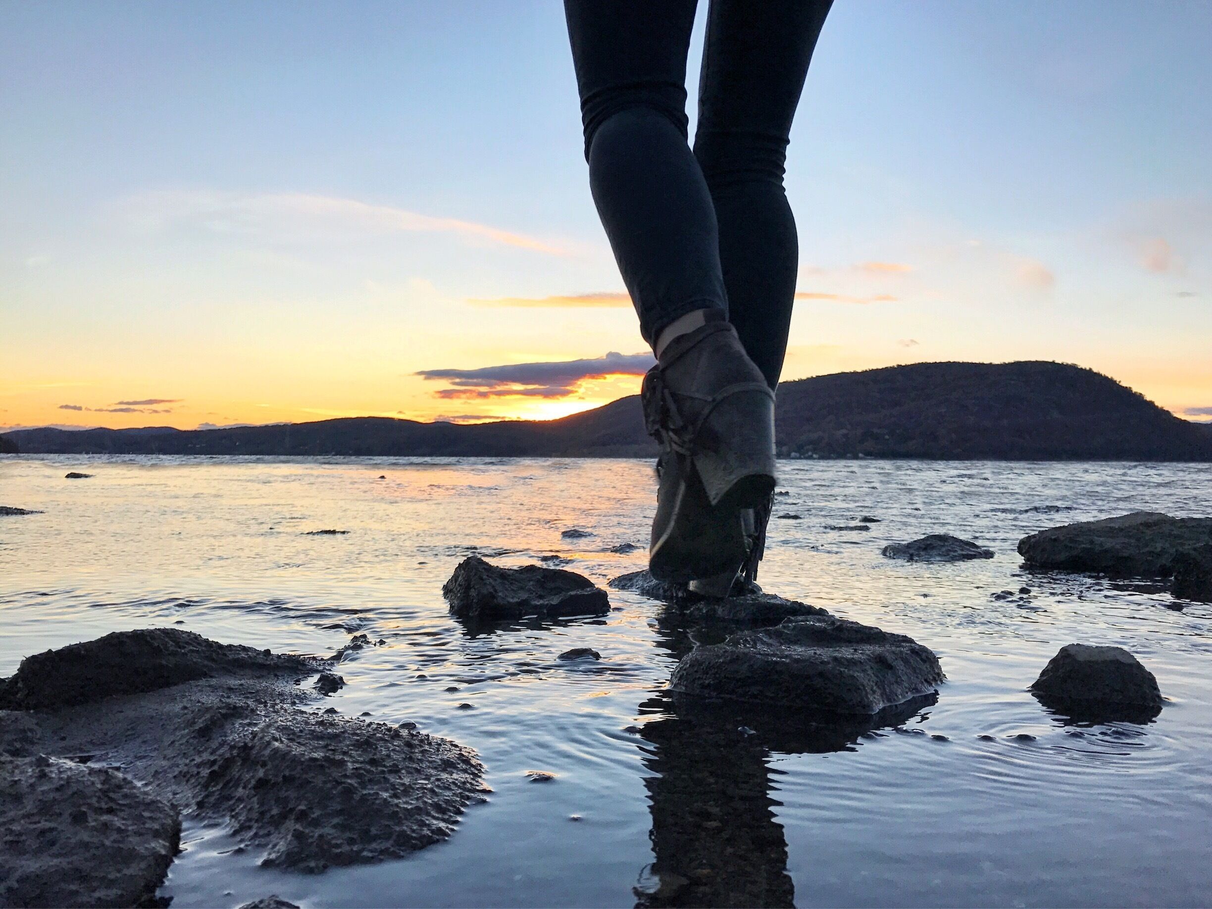 Great park and a lovely waterfront walk. Wonderful place to catch a sunset. 